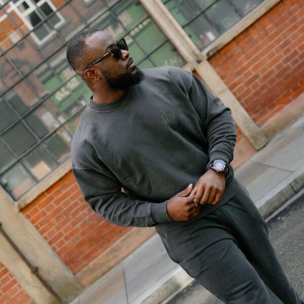 HUSLE Noir Sweatshirt Set